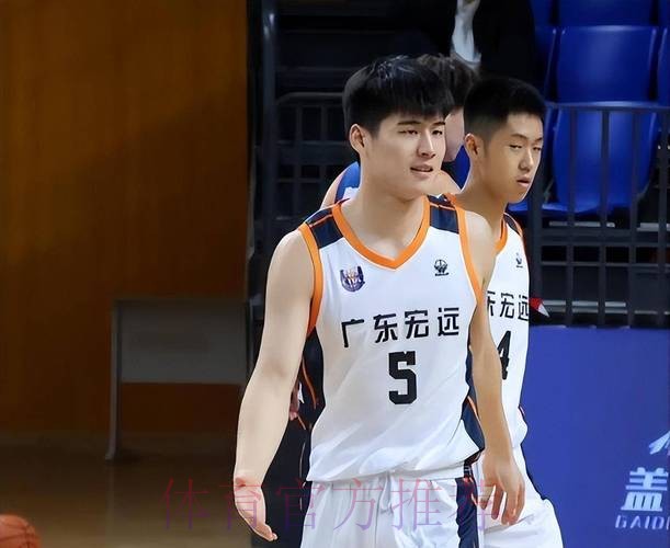 CBA潜力赛：陈家政7分，广东24-15战胜四川